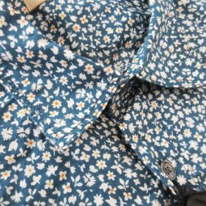 BURBERRY BRIT 半袖シャツ レギュラー シェルボタン 小花柄 ロゴ刺繍 M 青 ブルー /CK2 GY35
