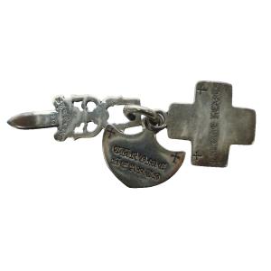 CHROME HEARTS スリートリンケッツ ペンダントトップ クロス ダガー シールド 925 重量21g