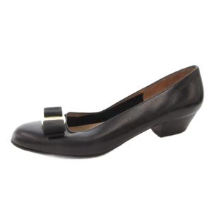 Salvatore Ferragamo ヴァラリボン パンプス ラウンドトゥ レザー 6.5 黒 ブラック /FF GY47