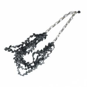 ネックレス アクセサリー ペンダント ロゴ レザー リーフ 黒 ブラック GY99 /MQ