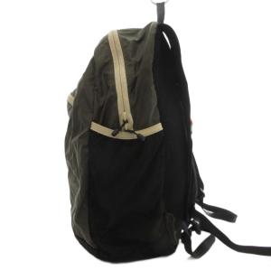 THE NORTH FACE リュックサック カーキ ロゴプリント フロントジップポケット サイドメッシュポケット /MX GY99