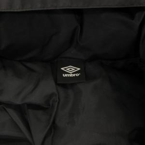 UMBRO U/TOUR ロングダウンコート ベンチ フード付 ジップアップ ロゴ刺繍 O 黒 ブラック UBA1315