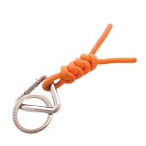 トライアングル キーリング チャーム レザー ロゴ オレンジ /FF