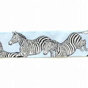 HERMES TWILLY LES ZEBRES スカーフ ゼブラ柄 しまうま柄 保存箱付き シルク ライトブルー