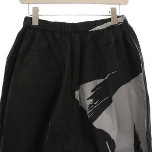 Senso unico 芽風 サルエルパンツ 総柄 38 黒 07125087 /BM