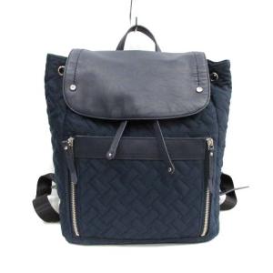 リュックサック デイパック キルテッド レザー ネイビー