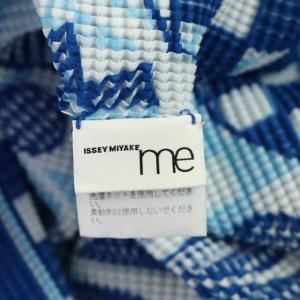 me ISSEY MIYAKE 19AW 総柄 半袖プリーツカットソー プルオーバー 青 白 ブルー ホワイト