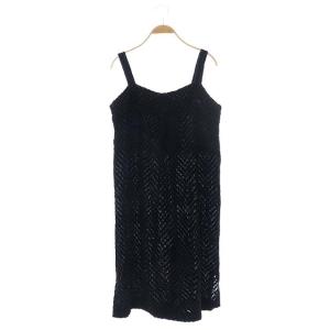 総柄ジャンパースカート ワンピース ノースリーブ ミモレ丈 フレア ブラック