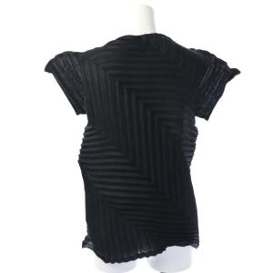 me ISSEY MIYAKE ノーカラープリーツシャツ ブラウス 半袖 黒 ブラック