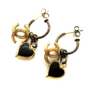 CHANEL P02 K ココマーク ハートピアス ゴールド ブラック