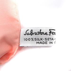 Salvatore Ferragamo ヴァラリボン シューズデザインシルクスカーフ ピンク