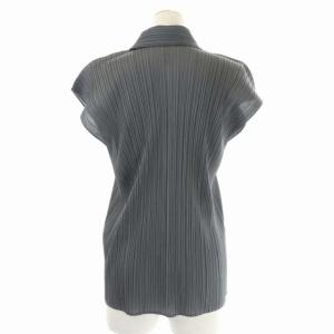 ISSEY MIYAKE プリーツ衿付きノースリーブカットソー グレー