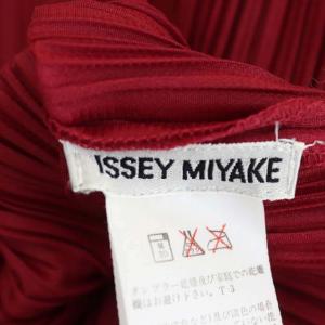 ISSEY MIYAKE プリーツフレンチスリーブカットソー ワインレッド