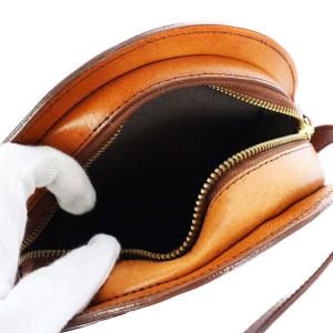 CARVING TRIBES Gloria ラウンドショルダーバッグ ブラウン