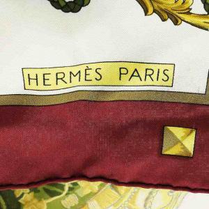 HERMES カレ90 LES CLES スカーフ 鍵柄 絹 シルク 総柄 白 ホワイト ボルドー ゴールド色