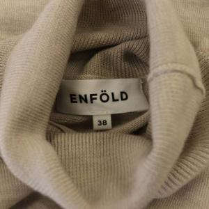 ENFOLD 21AW EMPIRE タートルネックプルオーバー ニット 長袖 バックテール 38 グレージュ