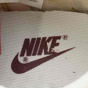 NIKE CHALLENGER 23cm 赤