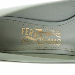 Salvatore Ferragamo パンプス ヴァラリボン リボン ローヒール 6D ライトブルー