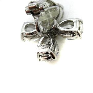 FOXEY イヤリング フラワー ラインストーン シルバー色