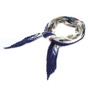 カレプリセ ECURIES プリーツスカーフ シルク 総柄 紺 白