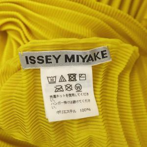 ISSEY MIYAKE ハイネック プリーツ トップス カットソー   2 イエロー