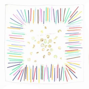 カレ90 さあ色鉛筆を出して スカーフ シルク 総柄 白