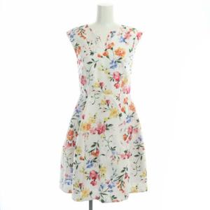 スキッパーフラワープリントフレアワンピース ひざ丈 ノースリーブ マルチカラー