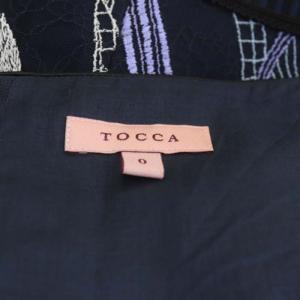 TOCCA 洗える!LACE ON THE WAVE ドレスワンピース ノースリーブ ミモレ丈 セミフレア タック 0 濃紺
