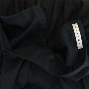 MARIHA マキシワンピース ノースリーブ ギャザー フレア ロング クルーネック 黒 ブラック