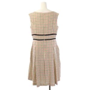 TOCCA 25周年 TATTERSALL ドレス ワンピース ノースリーブ ミモレ丈 フレア タック 総柄 6 ライトベージュ 赤 黒