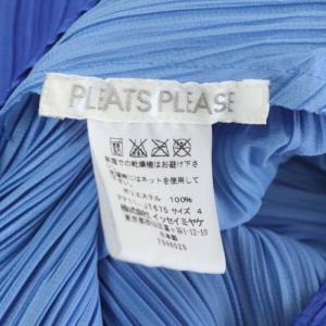 PLEATS PLEASE ISSEY MIYAKE プリーツバイカラーレイヤーノースリーブワンピース 膝丈 チュール 4 ブルー