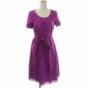 ティアードスリーブワンピース ひざ丈 半袖 リボン ブローチ付き 42 紫 パープル