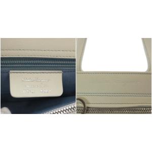 Salvatore Ferragamo ハンドバッグ ガンチーニジップ レザー 白 ホワイト DY-21 4301
