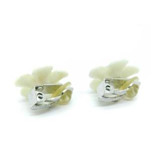 CHANEL イヤリング ココマーク クリップ式 フラワー ホワイト