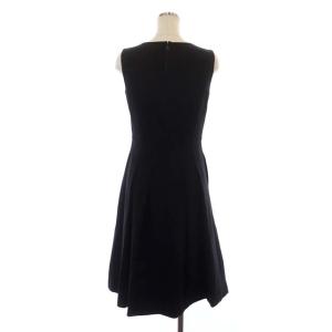 TO BE CHIC ワンピース ノースリーブ フレア 膝丈 タック 40 黒 ブラック