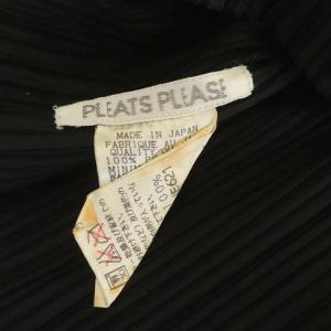 PLEATS PLEASE ISSEY MIYAKE イッセイミヤケ プリーツベスト ノーボタン 4 黒 ブラック
