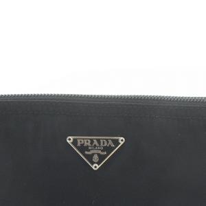 PRADA ポーチ 三角プレート 小物入れ ナイロン 黒 ブラック