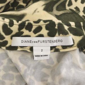 DIANE von FURSTENBERG レオパード 長袖 カシュクールワンピース セミフレア ひざ丈 2 クリームベージュ ダークカーキ
