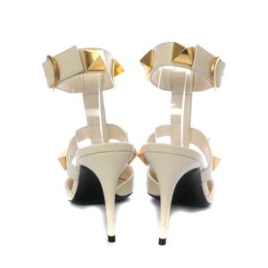 VALENTINO GARAVANI ローマンスタッズ カーフスキン パンプス レザー 37 白