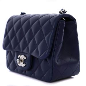 CHANEL ミニマトラッセ チェーンショルダーバッグ ラムスキン ココマーク シルバー金具 紺 22番台