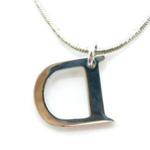 Christian Dior D ロゴ ネックレス ペンダント シルバー色