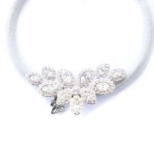 SWAROVSKI ヘアゴム フラワーモチーフ ビジュー シルバー色
