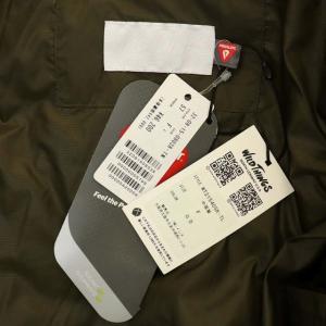 WILDTHINGS トゥモローランド別注 キルティングコート フード ロゴ刺繍 F カーキ