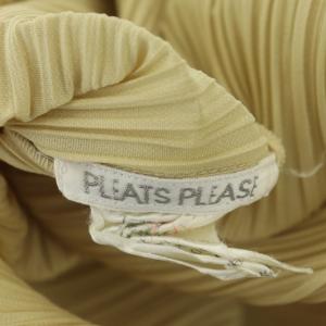 PLEATS PLEASE ISSEY MIYAKE イッセイミヤケ プリーツ ハイネック カットソー プルオーバー 長袖 3 ベージュ