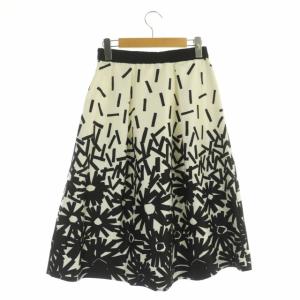 TO BE CHIC 総柄 タックスカート フレアスカート ロング 40 黒 白 ブラック ホワイト