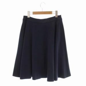 TO BE CHIC フレアスカート 膝丈 タック バックルデザイン 42 紺 ネイビー