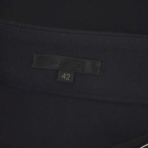 TO BE CHIC フレアスカート 膝丈 タック バックルデザイン 42 紺 ネイビー