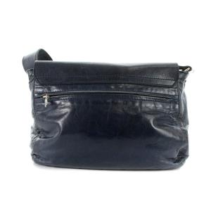 m0851 フラップ ショルダーバッグ レザー 紺 ネイビー