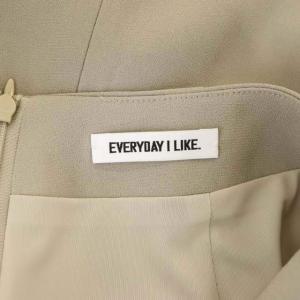 EVERYDAY I LIKE バックサテンフレアスカート ロング 34 ベージュ