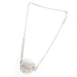 ラインストーン装飾フラワーモチーフチェーンベルト シルバー色